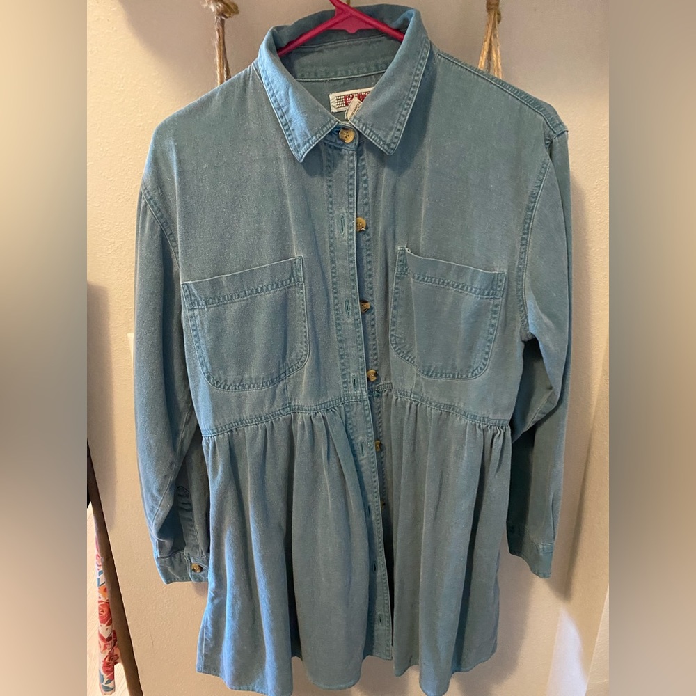 >>fun + funky closet clean out y’all! 🪩dresses, tops, and bottoms s, m, and l